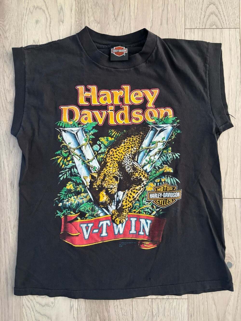 Vintage 1991 Harley Davidson V-Twin Leopard Jungle Graphic Sleeveless T-Shirt